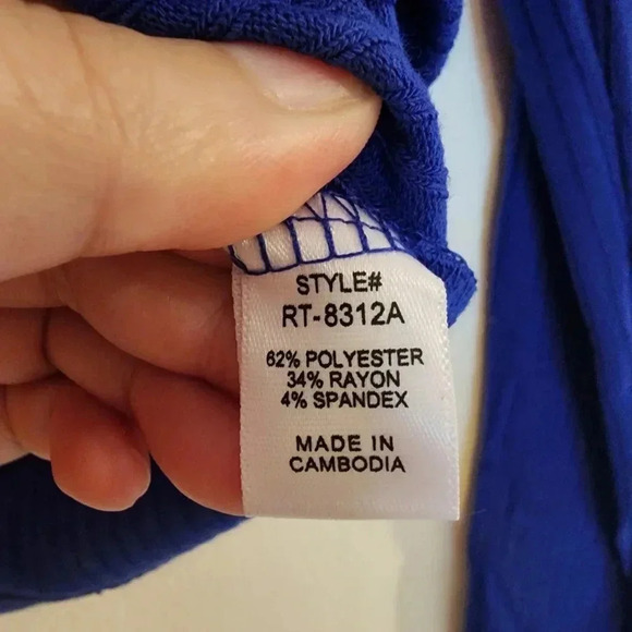 Zenana Brand New Blue Crossbody Long-sleeved Ribbed Croptop Sizes M & L - Picture 4 of 4